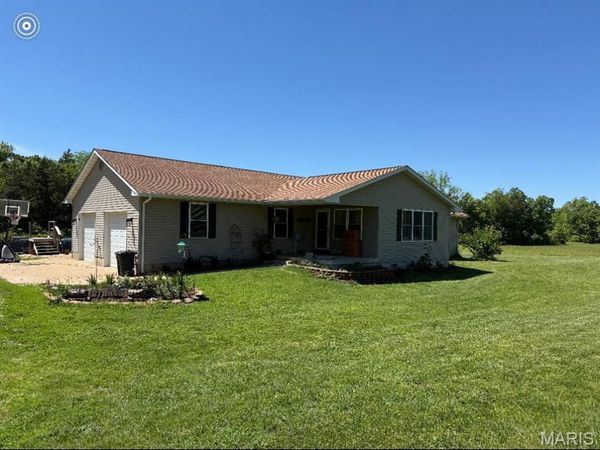 5220 Hurryville Road , Farmington, MO 63640