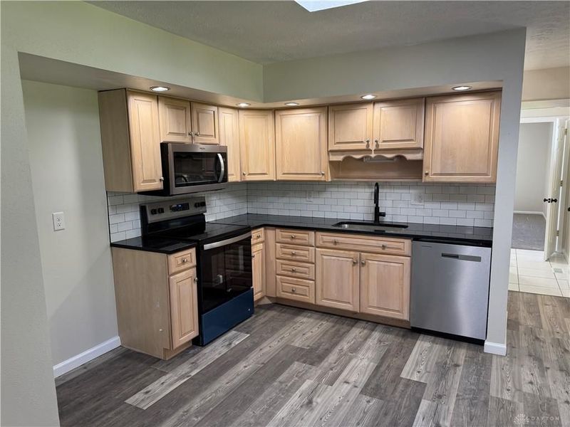 6125 Rosecrest Drive, Butler Township, OH 45414 Photo 7