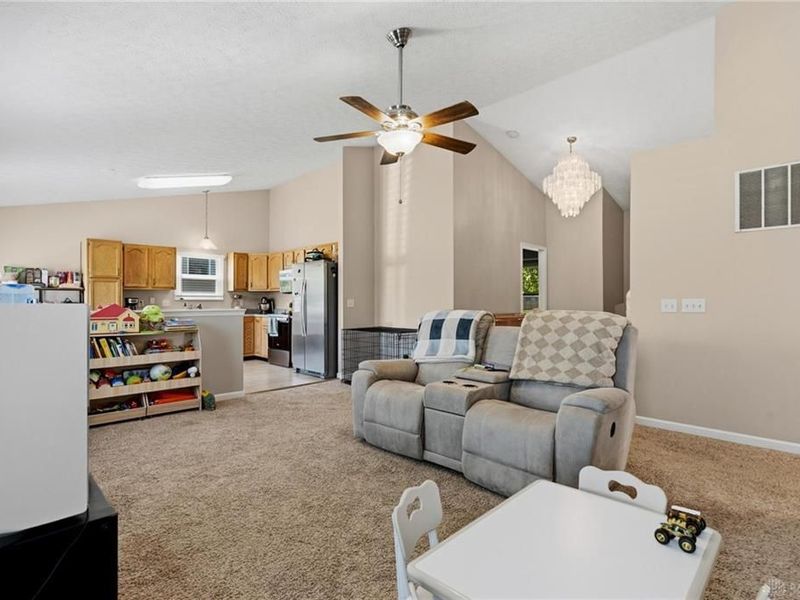 590 Chapelgate Drive, Fairborn, OH 45324 Photo 13