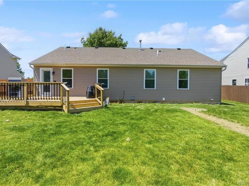 590 Chapelgate Drive, Fairborn, OH 45324 Photo 7