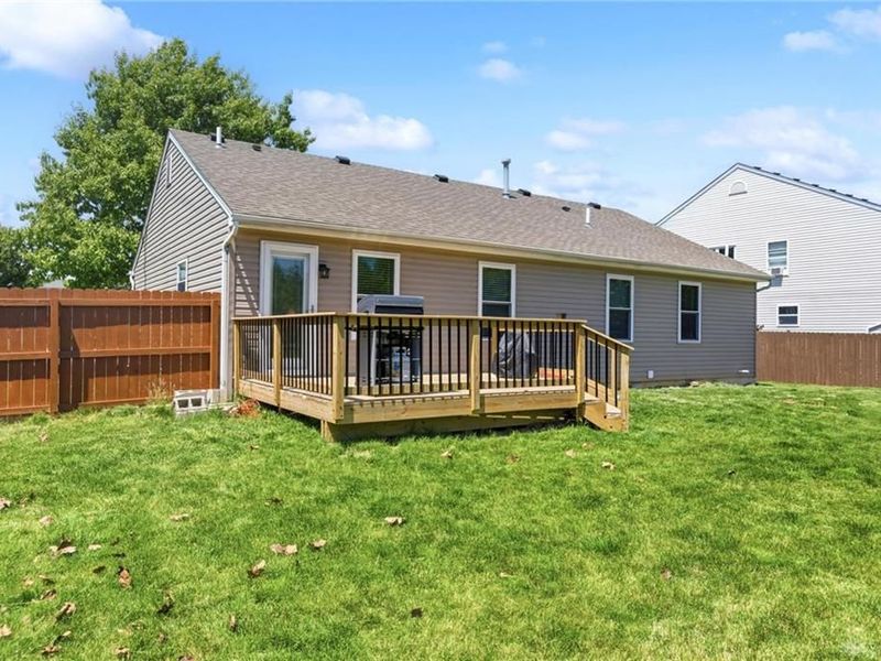 590 Chapelgate Drive, Fairborn, OH 45324 Photo 8