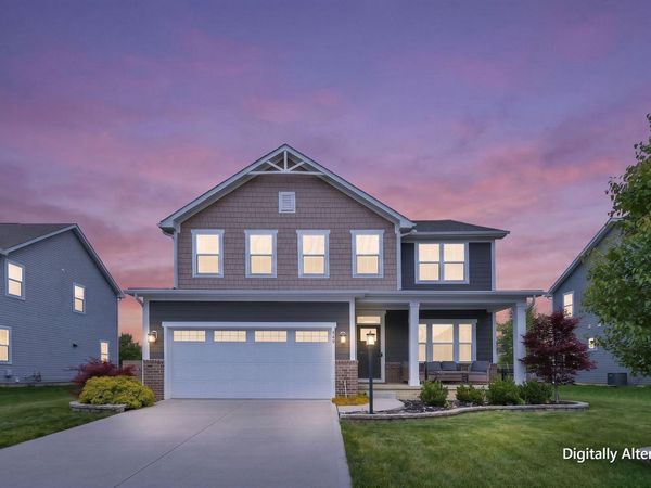 369 Crownover Way , Lewis Center, OH 43035