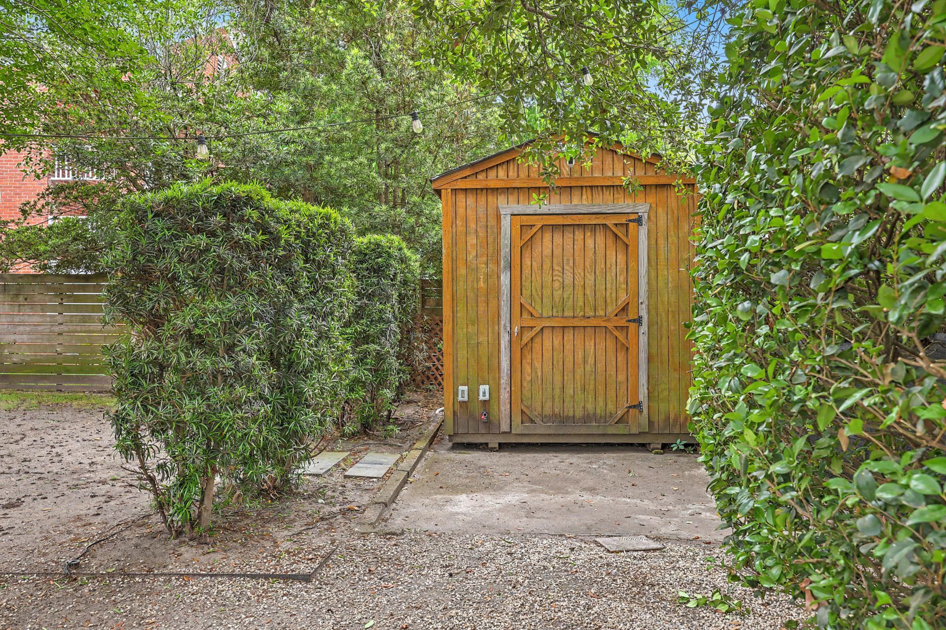 152 Grove Street Photo 34