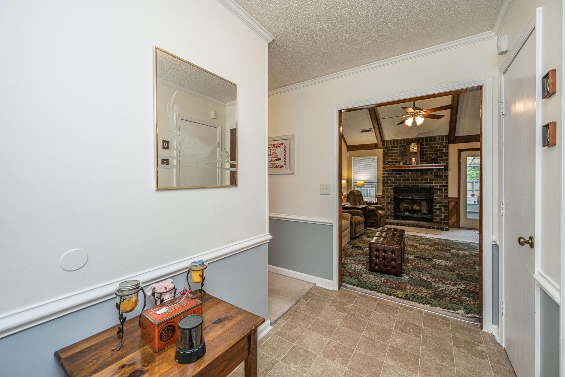 105 James Road Photo 7