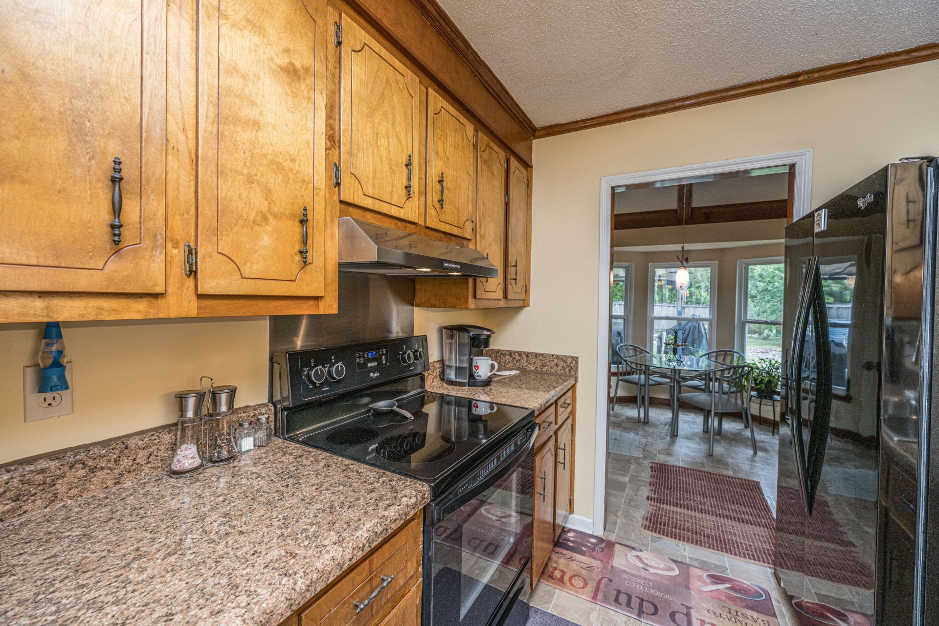 105 James Road Photo 9