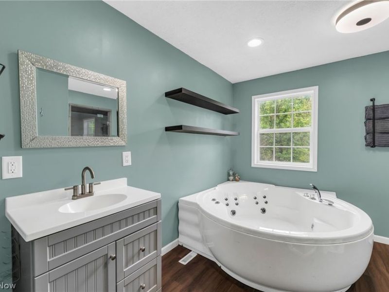 33932 Roberts Road, Eastlake, OH 44095 Photo 27