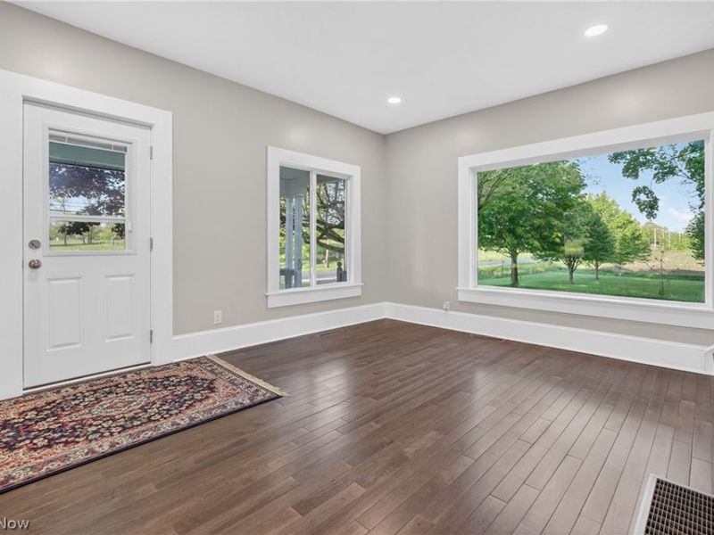 9865 Tallmadge Road, Diamond, OH 44412 Photo 10