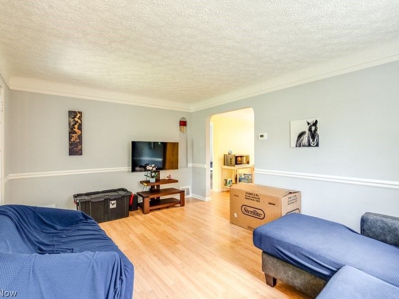 1367 Churchill Road, Lyndhurst, OH 44124 Photo 7