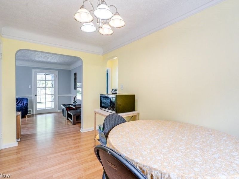 1367 Churchill Road, Lyndhurst, OH 44124 Photo 9