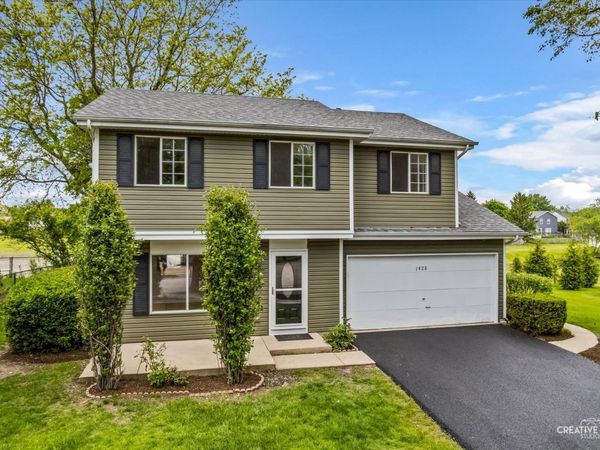 1423 Bangor Lane , Aurora, IL 60504