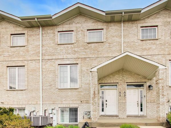 183 N East River Road, Unit A3, Des Plaines, IL 60016
