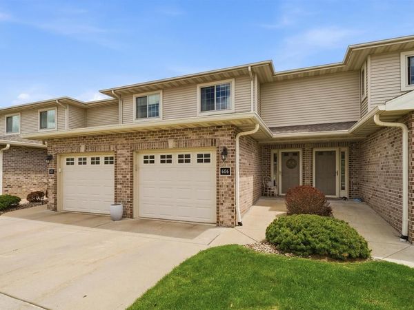 1300 ALPINE DRIVE, Unit 606, Green Bay, WI 54311