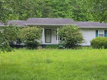 9529 Highway 92 , Pineville, KY 40977