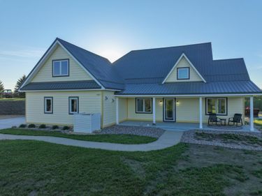 19807 Balentine Road, Caledonia, MN 55921