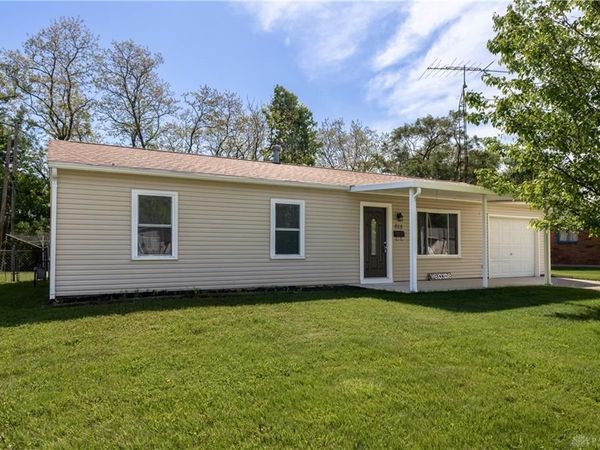 868 Cliffside Drive, New Carlisle, OH 45344