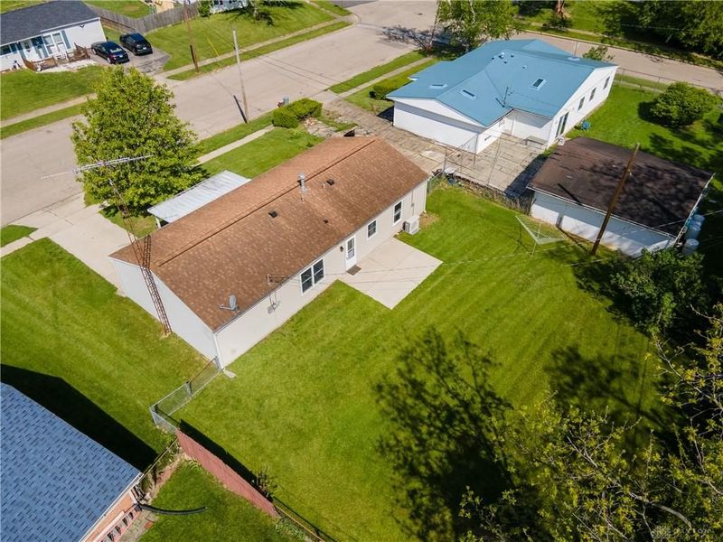 868 Cliffside Drive, New Carlisle, OH 45344 Photo 8