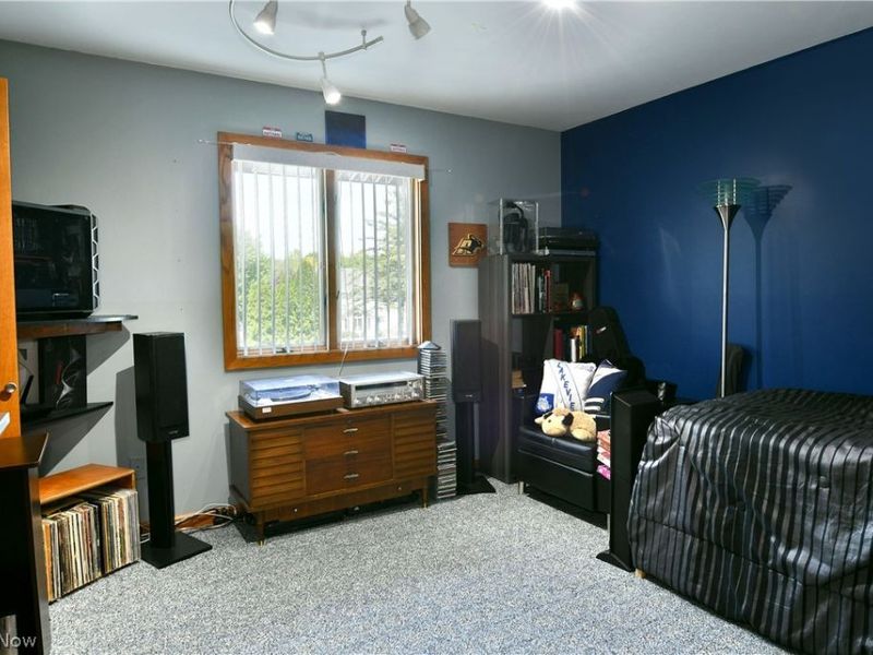 2031 Quail Run, Cortland, OH 44410 Photo 27