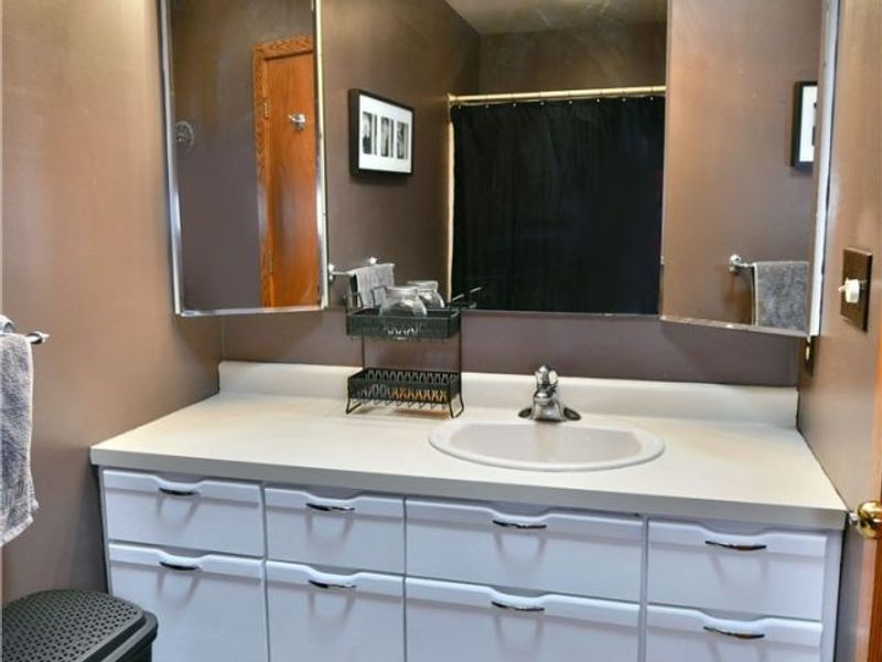 2031 Quail Run, Cortland, OH 44410 Photo 31