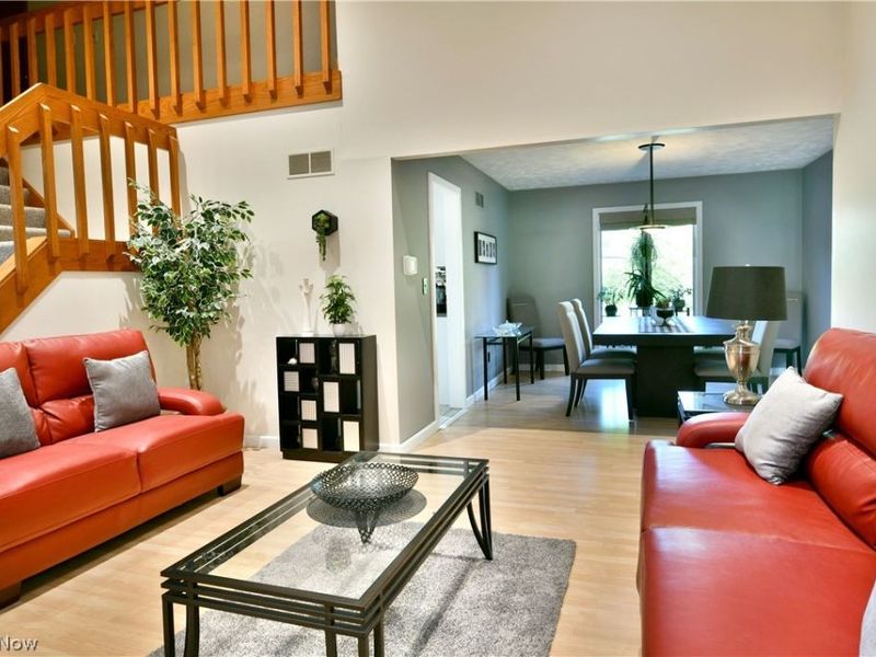 2031 Quail Run, Cortland, OH 44410 Photo 7