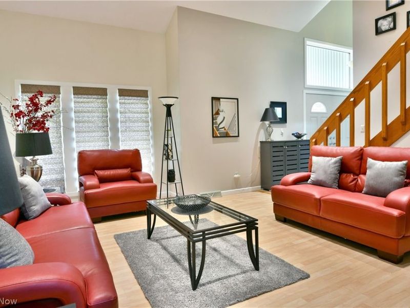 2031 Quail Run, Cortland, OH 44410 Photo 8