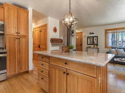 2126 Helen Ave Avenue, South Lake Tahoe, CA 96150 Photo