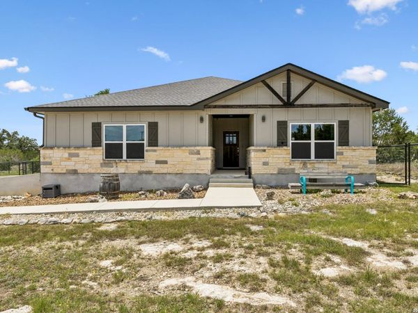 118 Red Tail Cv, Spring Branch, TX 78070