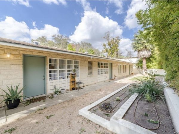 239 Brahan, Unit B, San Antonio, TX 78215