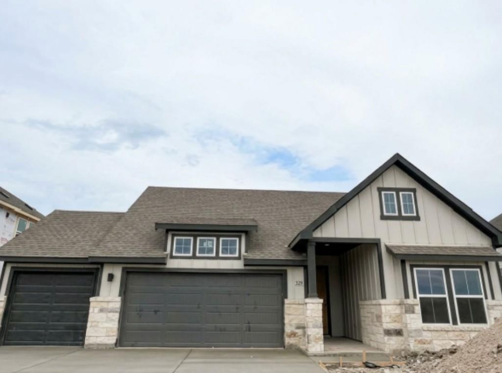 529 Ansley Ct, Taylor, TX 76574 Main Photo