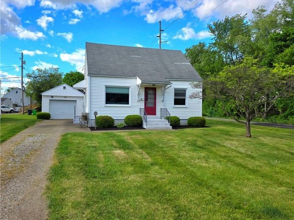 1104 Cassingham Avenue , Coshocton, OH 43812