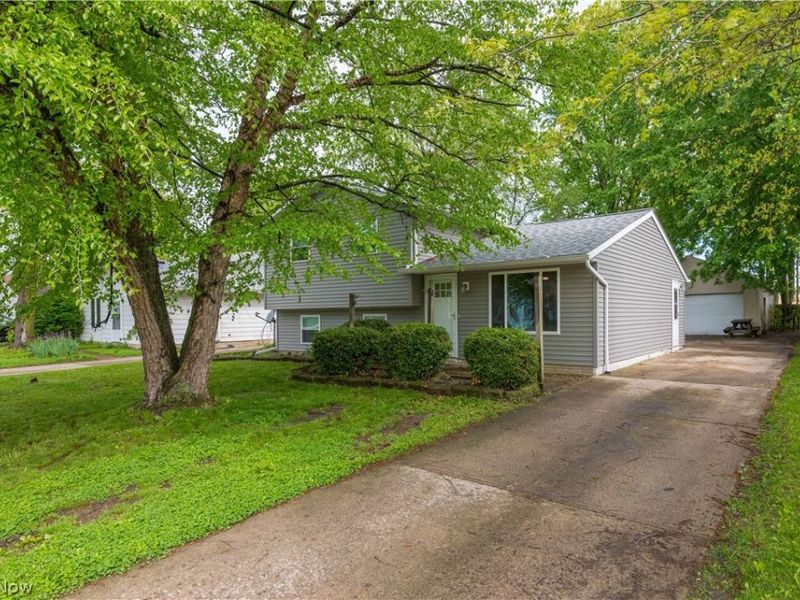 35150 Spruce Street , North Ridgeville, OH 44039 Photo 1