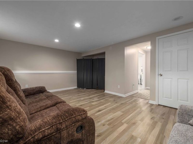 35150 Spruce Street , North Ridgeville, OH 44039 Photo 18