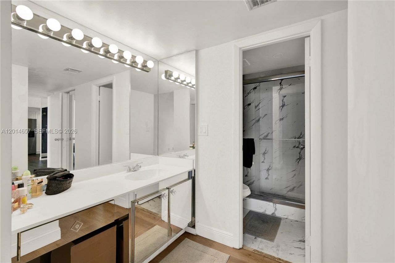 20335 W Country Club Dr, Unit 1608, Aventura, FL 33180 Photo