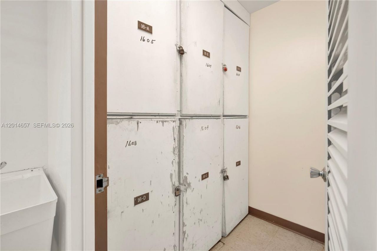20335 W Country Club Dr, Unit 1608, Aventura, FL 33180 Photo