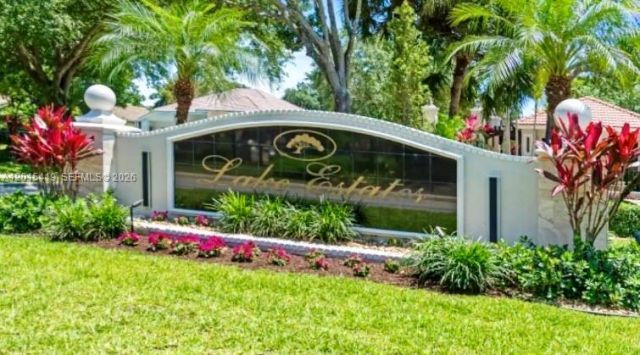 8146 N Savannah Cir, Davie, FL 33328 Photo