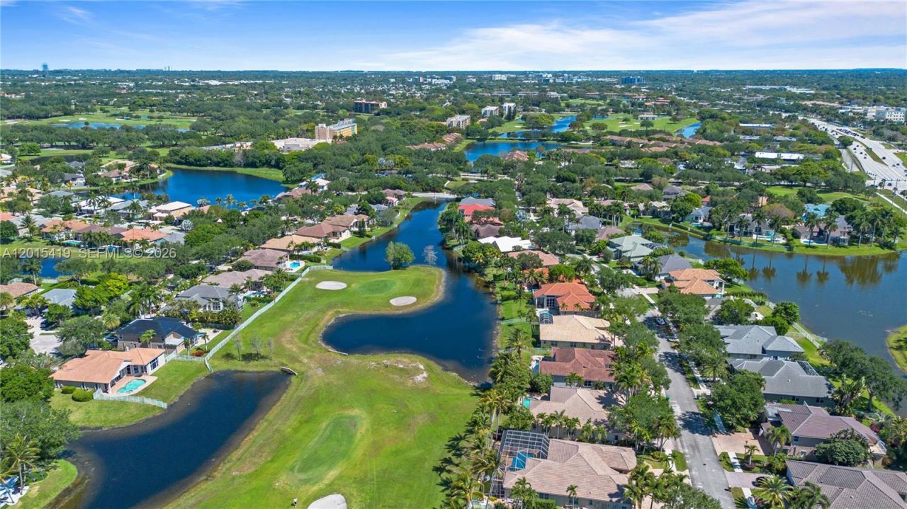 8146 N Savannah Cir, Davie, FL 33328 Photo