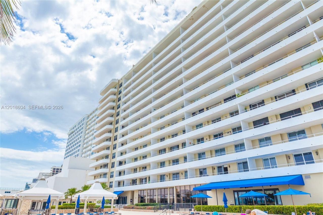5555 Collins Ave, Unit 9U, Miami Beach, FL 33140 Photo