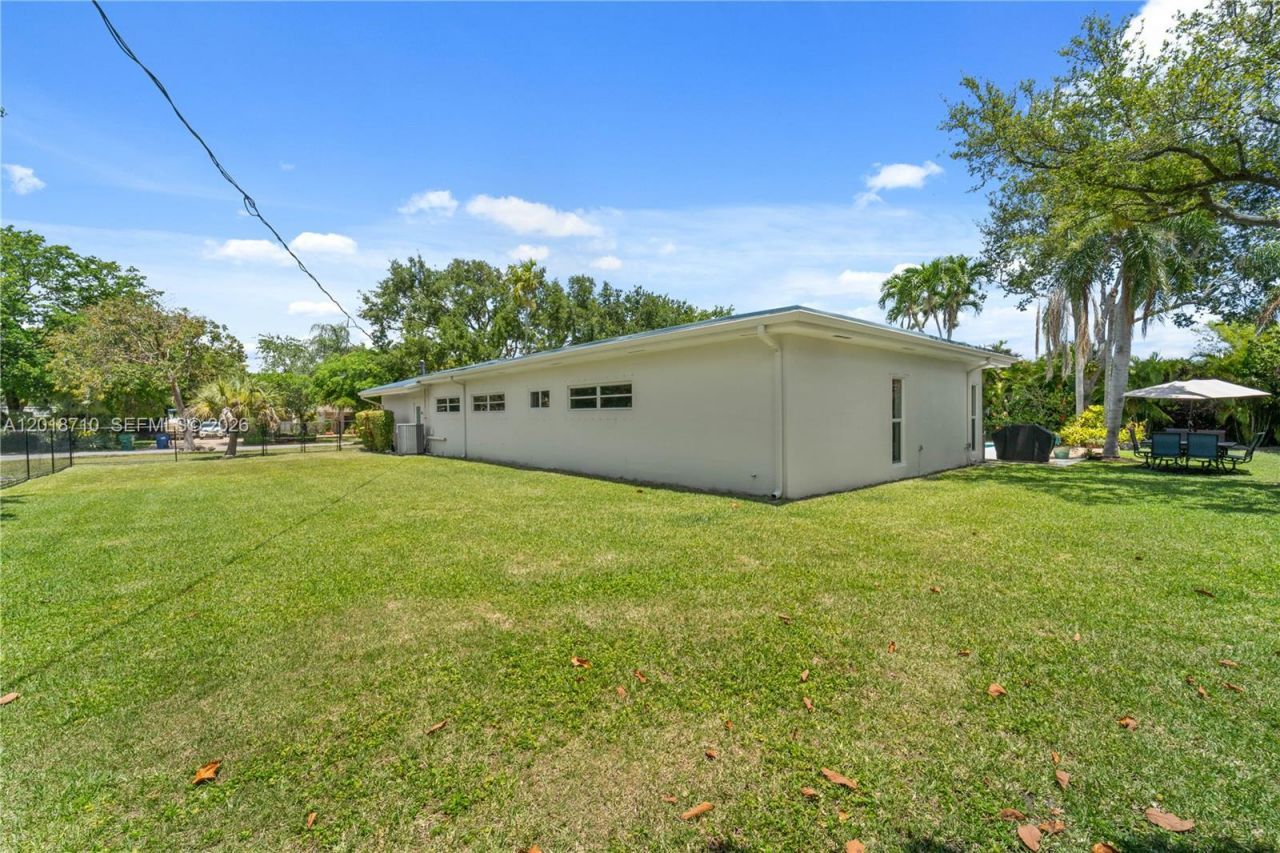 8380 SW 186 St , Cutler Bay, FL 33157 Photo