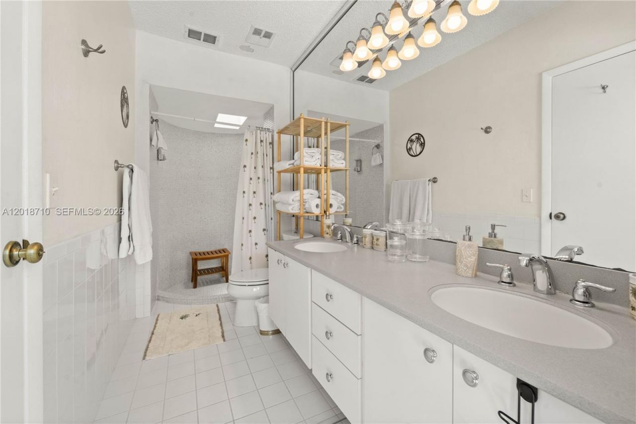 8380 SW 186 St , Cutler Bay, FL 33157 Photo