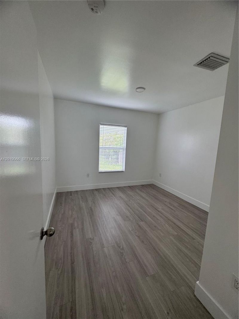 526 NW 6th St , Hallandale Beach, FL 33009 Photo