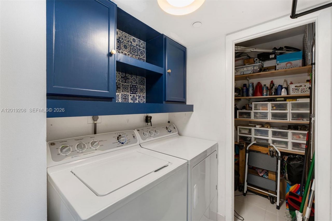 1000 Quayside Ter , Unit 901, Miami, FL 33138 Photo