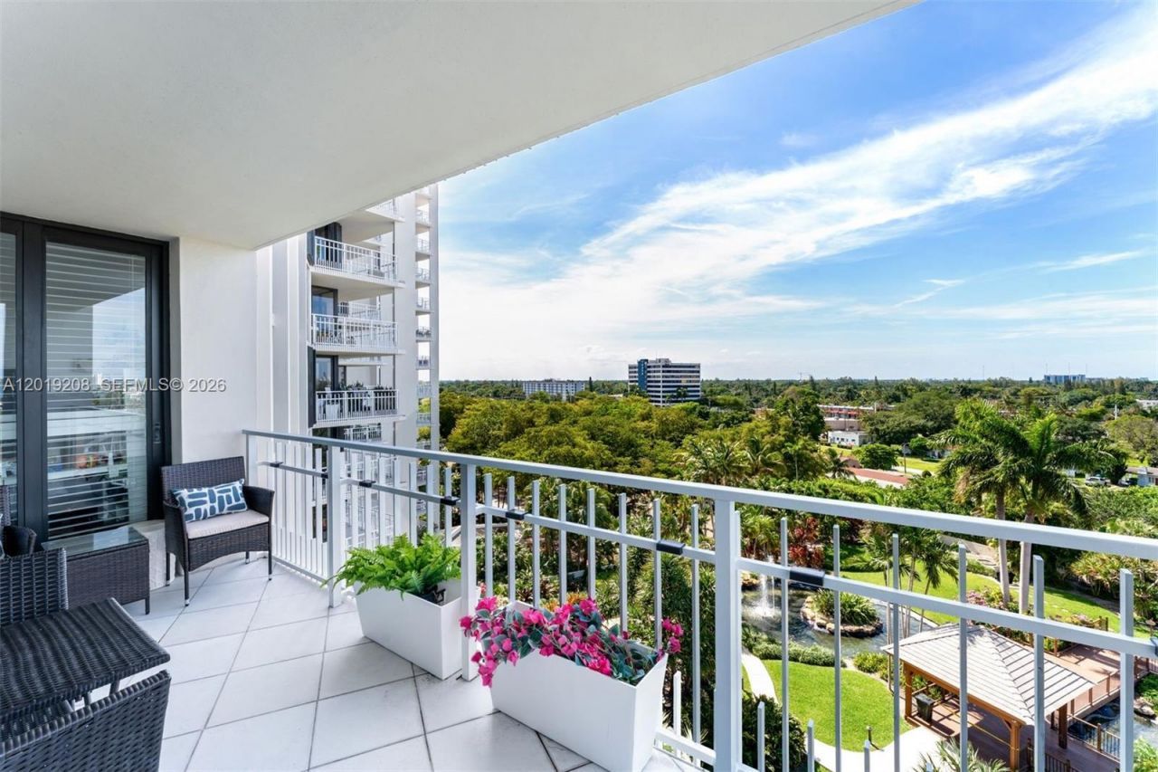 1000 Quayside Ter , Unit 901, Miami, FL 33138 Photo