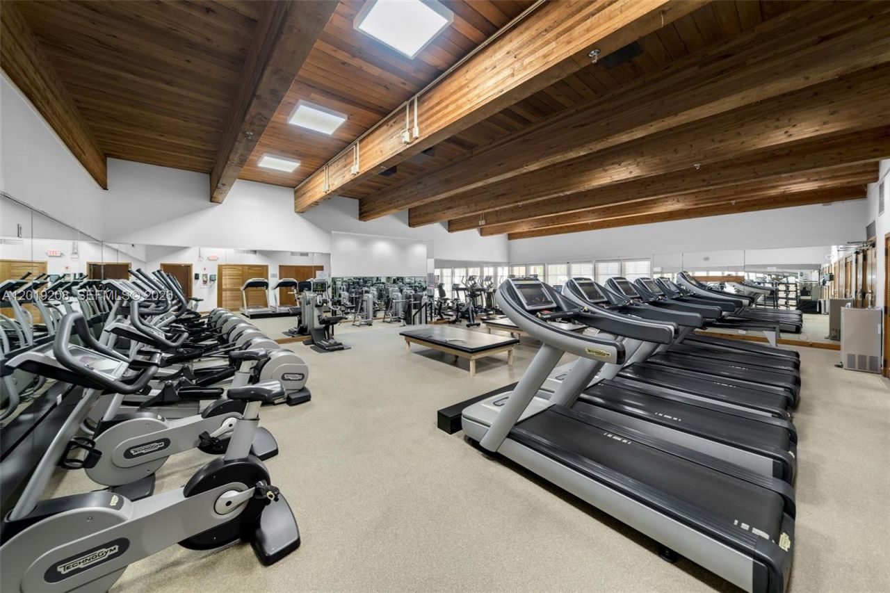 1000 Quayside Ter , Unit 901, Miami, FL 33138 Photo