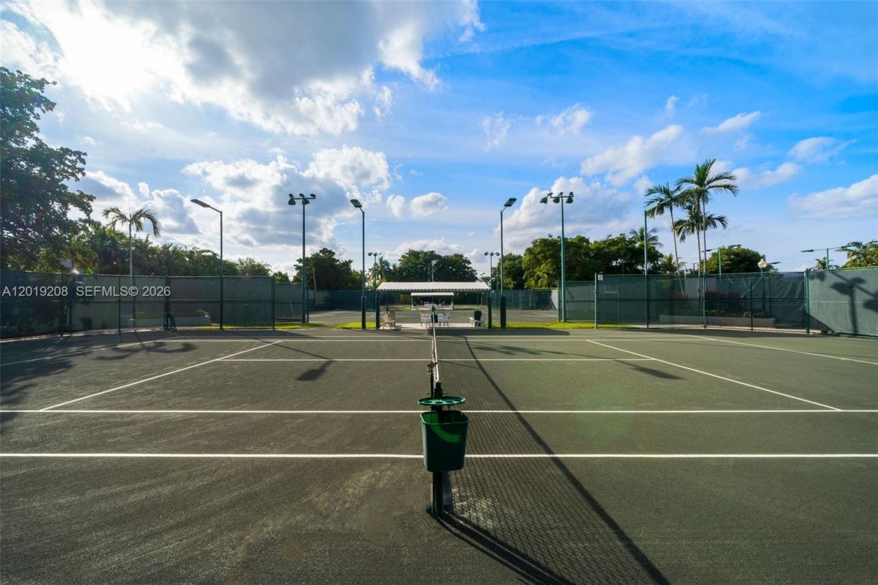 1000 Quayside Ter , Unit 901, Miami, FL 33138 Photo