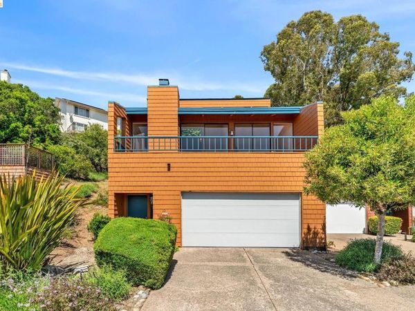 10 Sereno Cir, Oakland, CA 94619