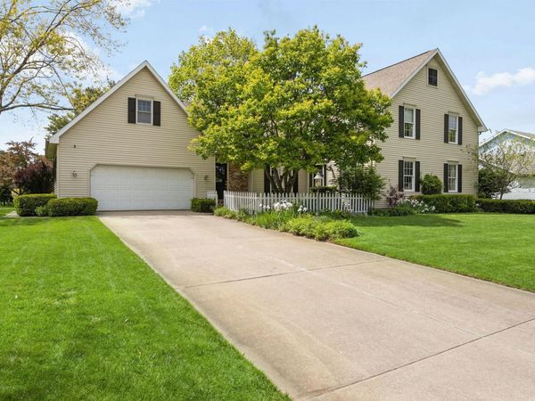 53071 Juday Creek Boulevard, Granger, IN 46530