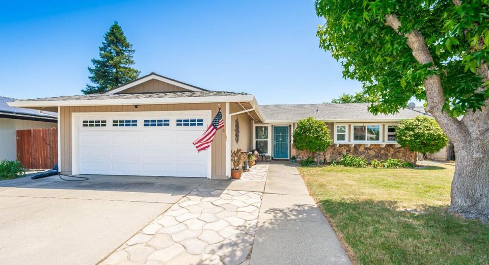 1366 Silver Spur Cir, Lincoln, CA 95648 Photo