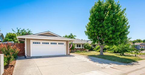 1366 Silver Spur Cir, Lincoln, CA 95648 Photo