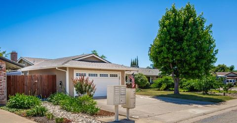 1366 Silver Spur Cir, Lincoln, CA 95648 Photo