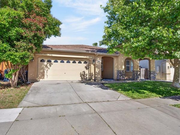 8406 KEUSMAN St, Elk Grove, CA 95758