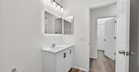 8406 Keusman St, Elk Grove, CA 95758 Photo